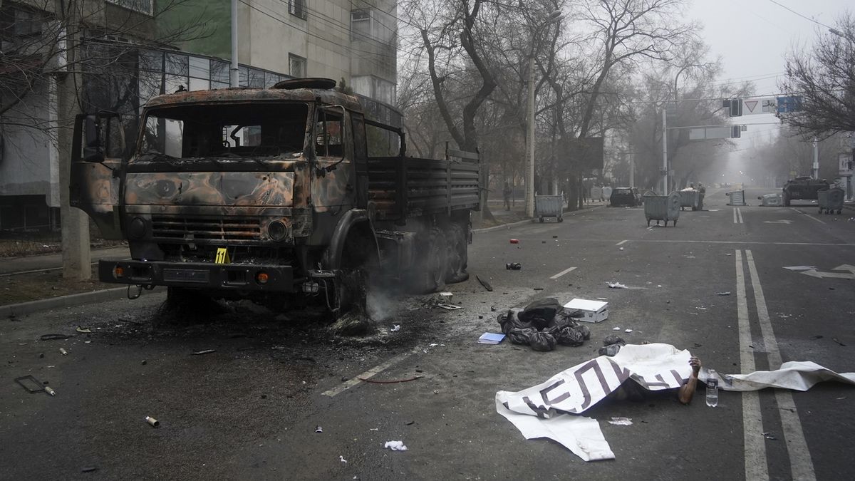 V Almaty pokračují krvavé střety, úřady zatkly přes 6000 lidí